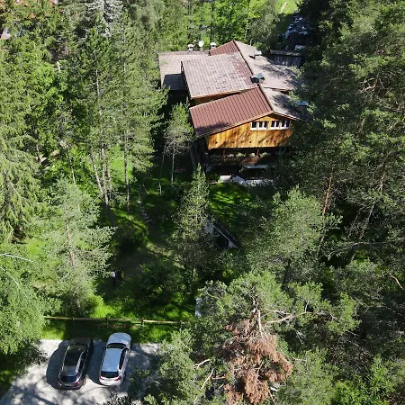 Bed & Breakfast Dolomites Hut 3*