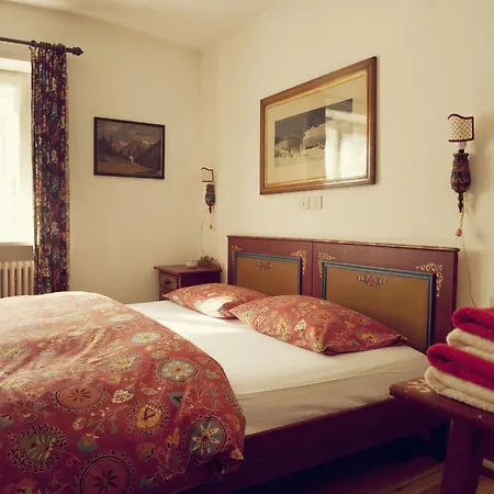 Dolomites Hut فندق مبيت وإفطار 3*
